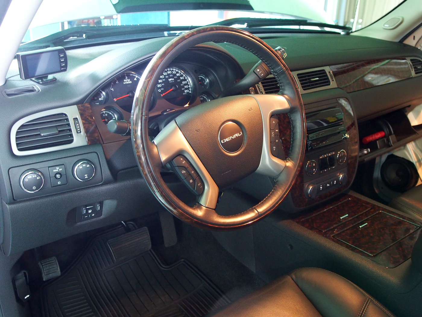 GMC Sierra 3500 HD Denali